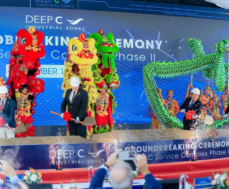 LỄ KHỞI CÔNG KHU PHỨC HỢP DỊCH VỤ DEEEP C II ĐÃ DIỄN RA THÀNH CÔNG TỐT ĐẸP 