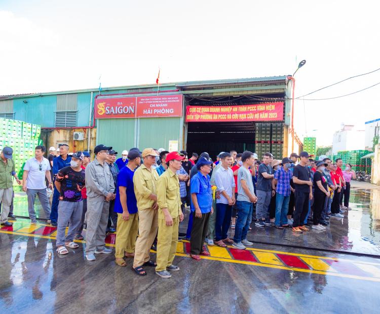 CỤM DOANH NGHIỆP VĨNH NIỆM ĐÃ KẾT HỢP CÙNG LỰC LƯỢNG CẢNH SÁT DIỄN TẬP PHƯƠNG ÁN PHÒNG CHÁY CHỮA CHÁY VÀ CỨU HỘ 2023 