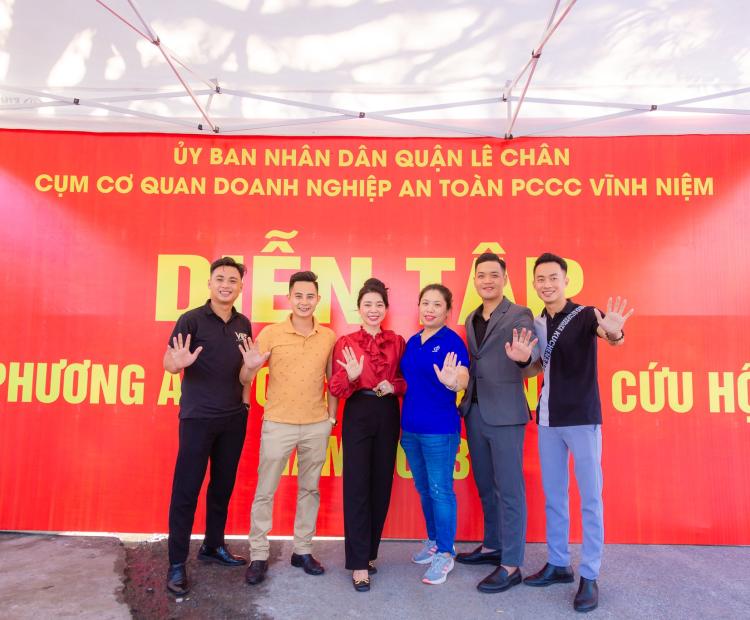 CỤM DOANH NGHIỆP VĨNH NIỆM ĐÃ KẾT HỢP CÙNG LỰC LƯỢNG CẢNH SÁT DIỄN TẬP PHƯƠNG ÁN PHÒNG CHÁY CHỮA CHÁY VÀ CỨU HỘ 2023 