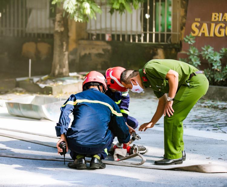CỤM DOANH NGHIỆP VĨNH NIỆM ĐÃ KẾT HỢP CÙNG LỰC LƯỢNG CẢNH SÁT DIỄN TẬP PHƯƠNG ÁN PHÒNG CHÁY CHỮA CHÁY VÀ CỨU HỘ 2023 